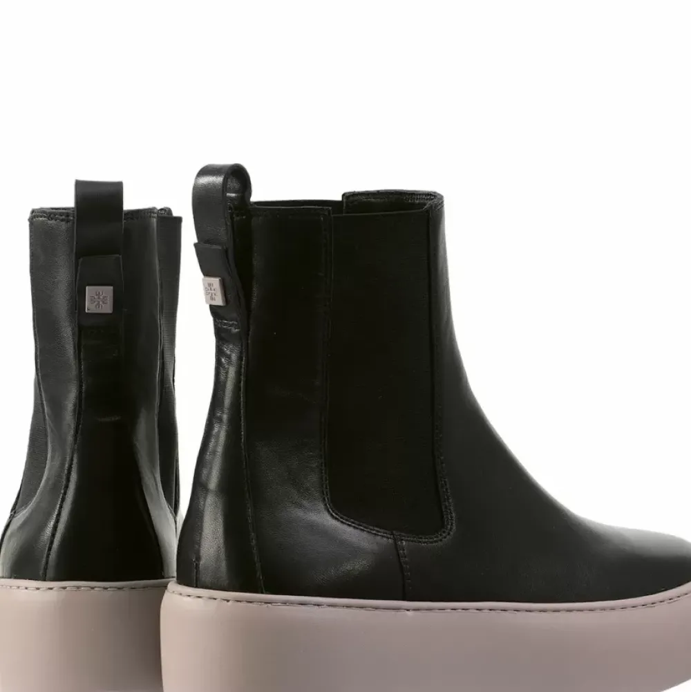 Flash Sale Connor Women Booties