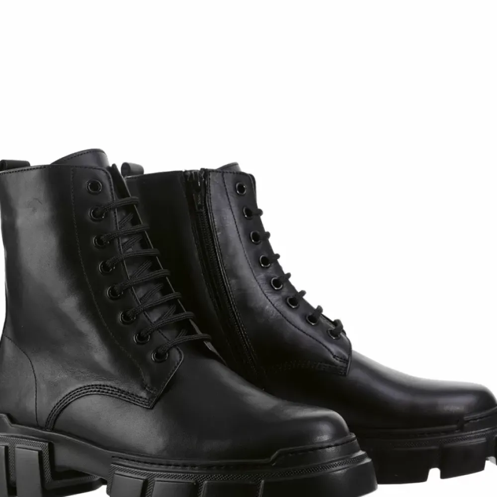 Store Forrest Women Booties