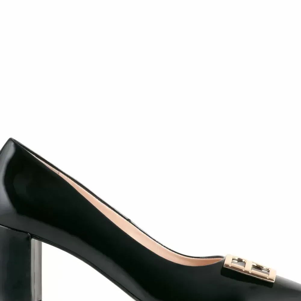 Store Rosette Women Pumps