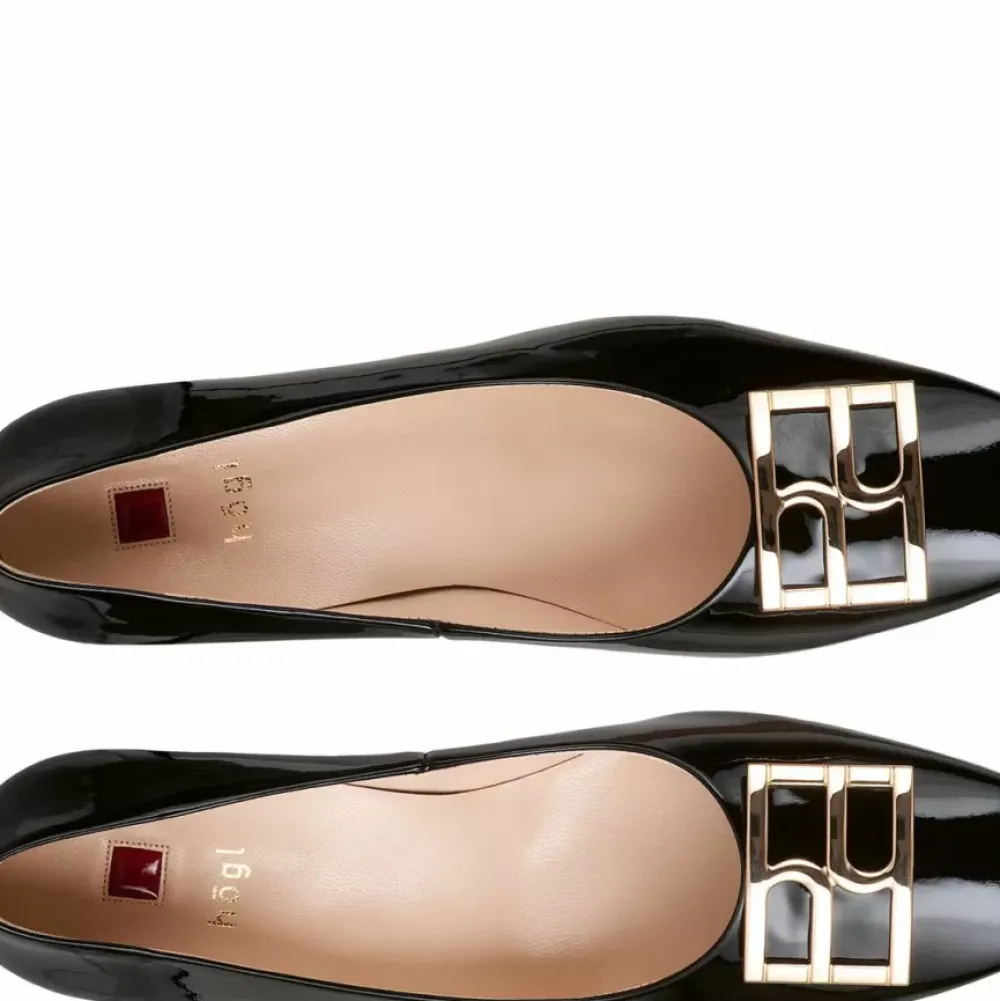 Store Rosette Women Pumps