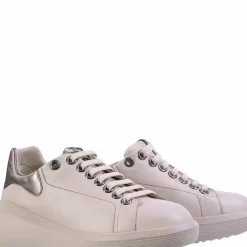 Store Wave Women Sneakers