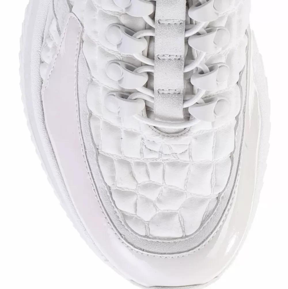 Discount Zac Women Sneakers